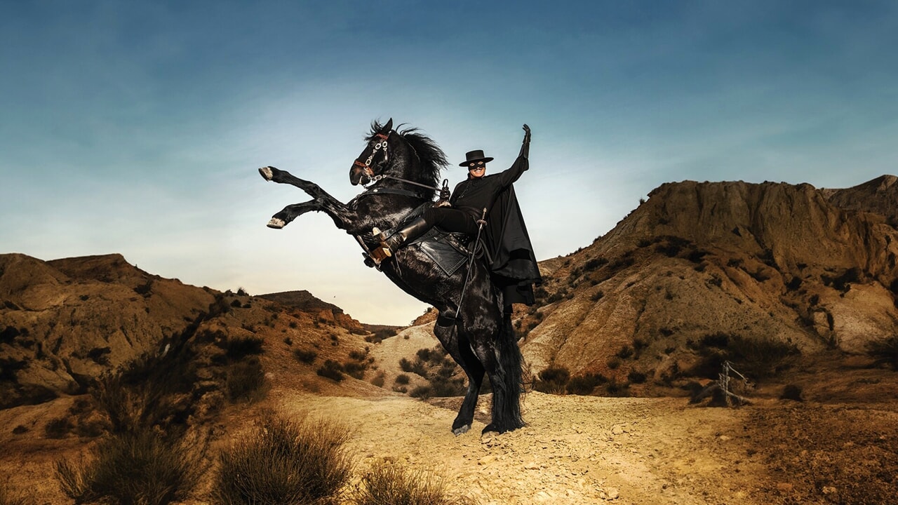 Paramount+ meluncurkan serial baru tentang Zorro yang juga dibintangi oleh Salvatore Ficarra