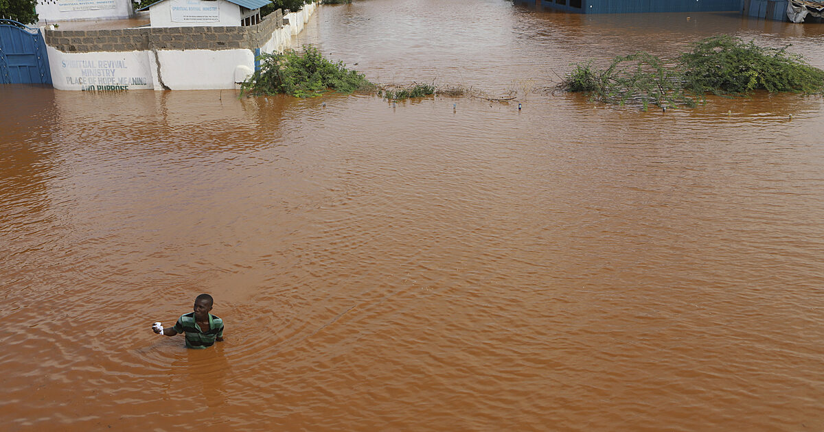 Curah hujan dan banjir bandang menghancurkan kota-kota di Kenya