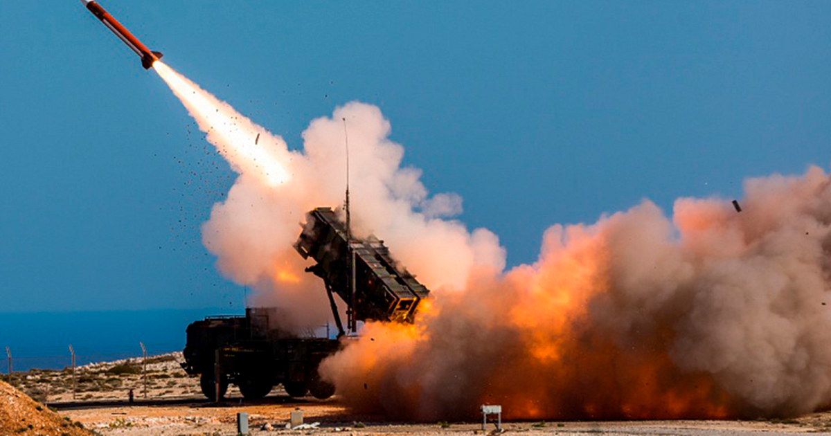 Ukraina meminta lebih banyak senjata pada pertemuan puncak kelompok pertahanan di…