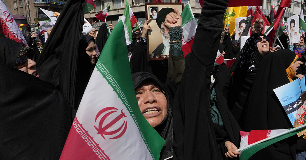 Iran mengancam akan membuat senjata nuklir