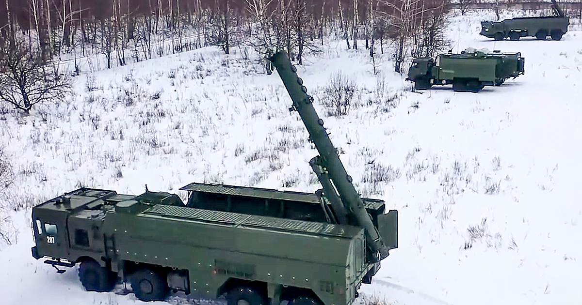 Rusia akan mengadakan latihan senjata nuklir taktis, kata Kremlin