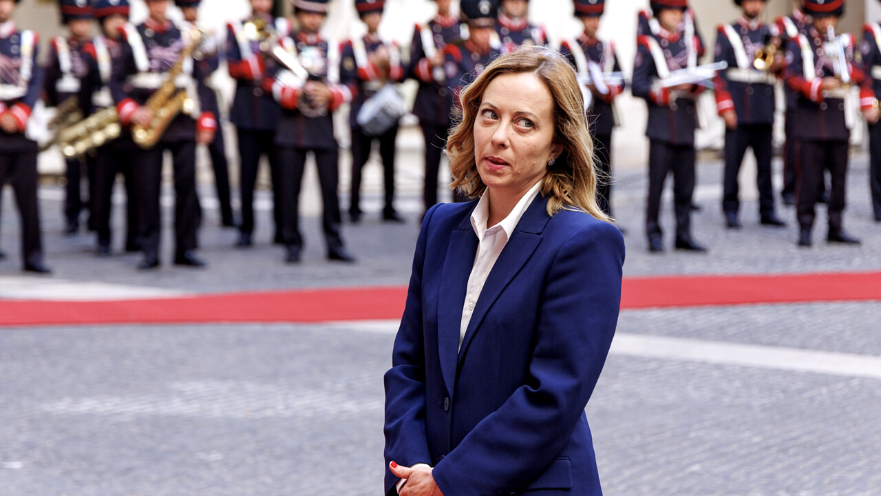 Otonomi yang terdiferensiasi adalah kuda yang timpang dan lelah