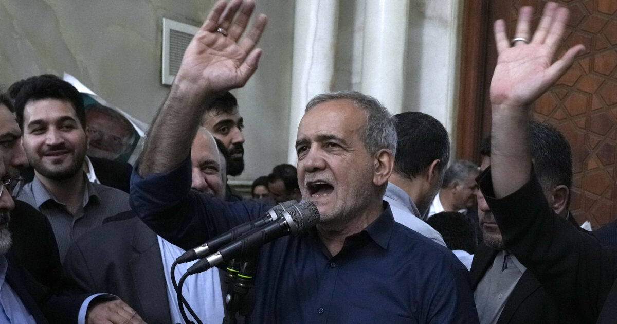 Kandidat reformis terpilih sebagai presiden terpilih Iran