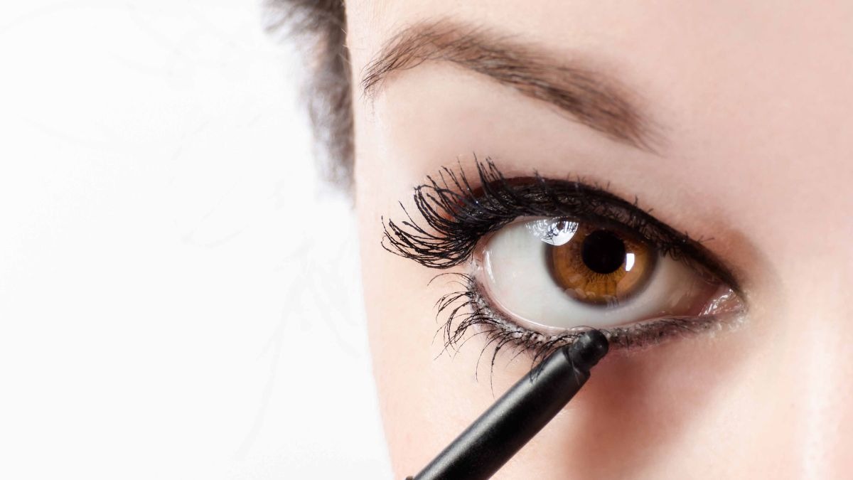 Ada racun di kajalmu