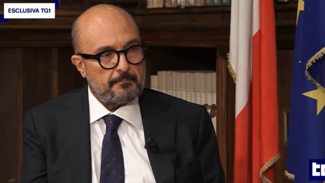 Jika rasa kelembagaan mati, para menteri akhirnya memberitakan berita khusus