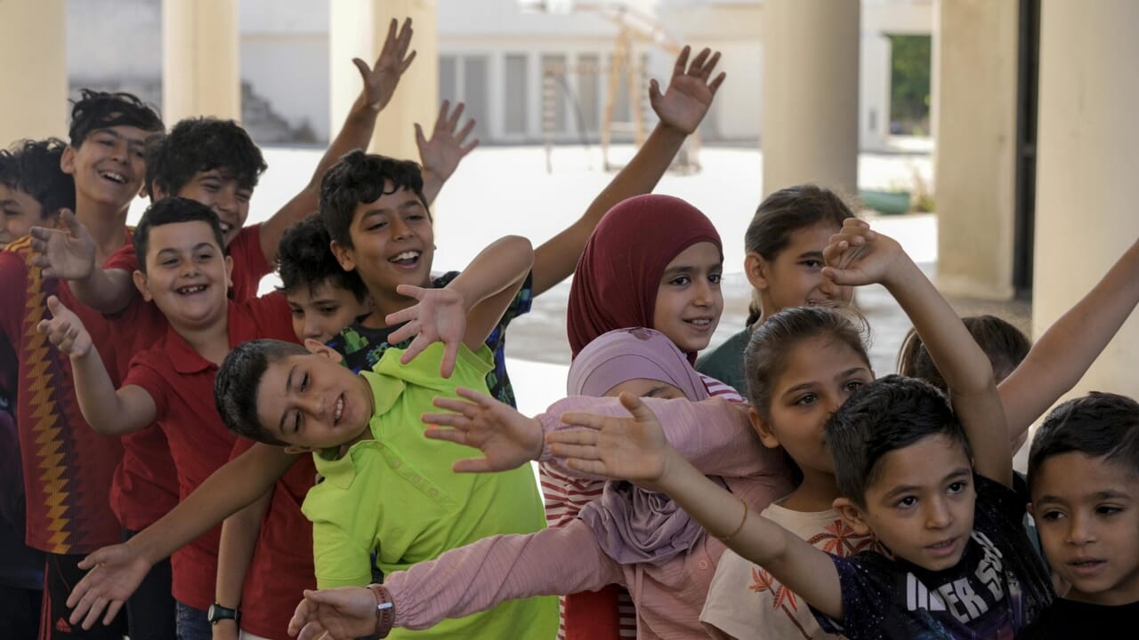 Mendorong bayi baru lahir untuk memilih juga: sebuah ide untuk tsunami demografi