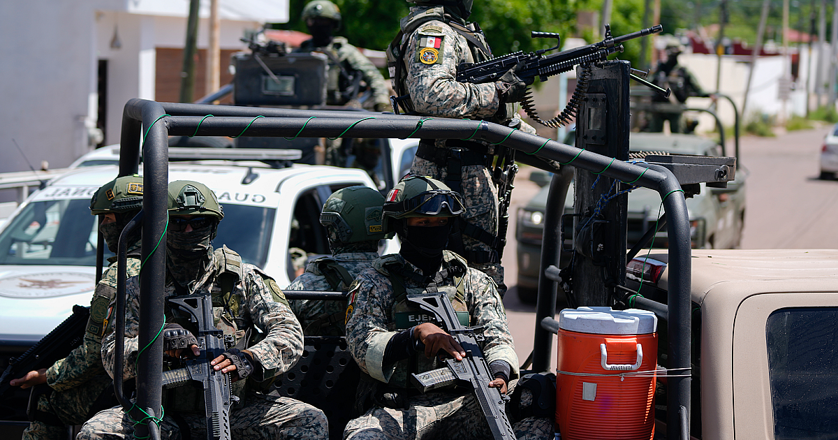 Tentara Meksiko membunuh 19 orang, menangkap pemimpin kartel