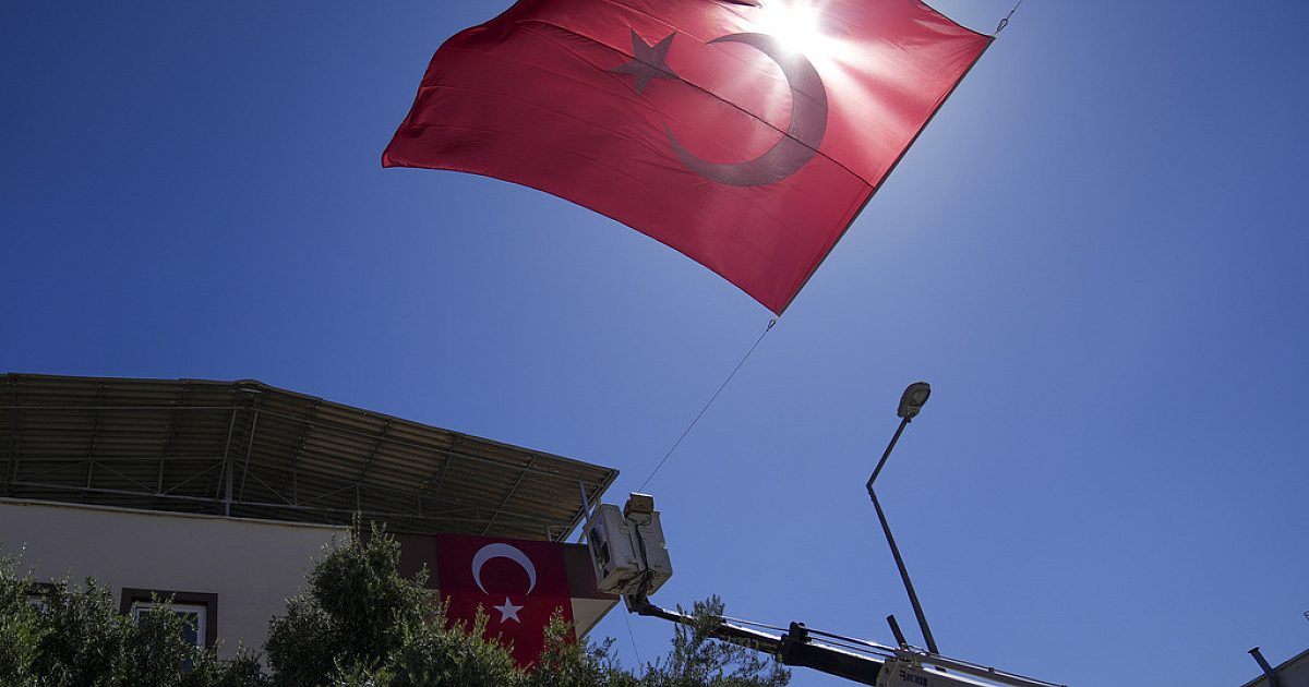 Turki menyerang sasaran teroris setelah serangan Ankara