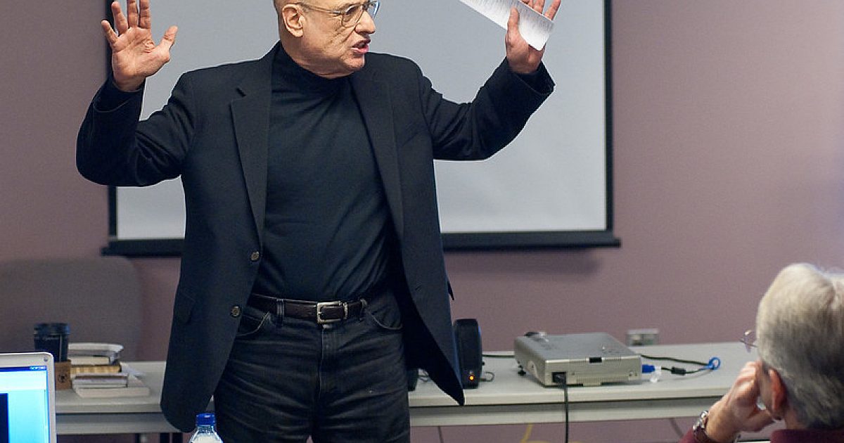 Pendeta dan aktivis sosial Tony Campolo meninggal