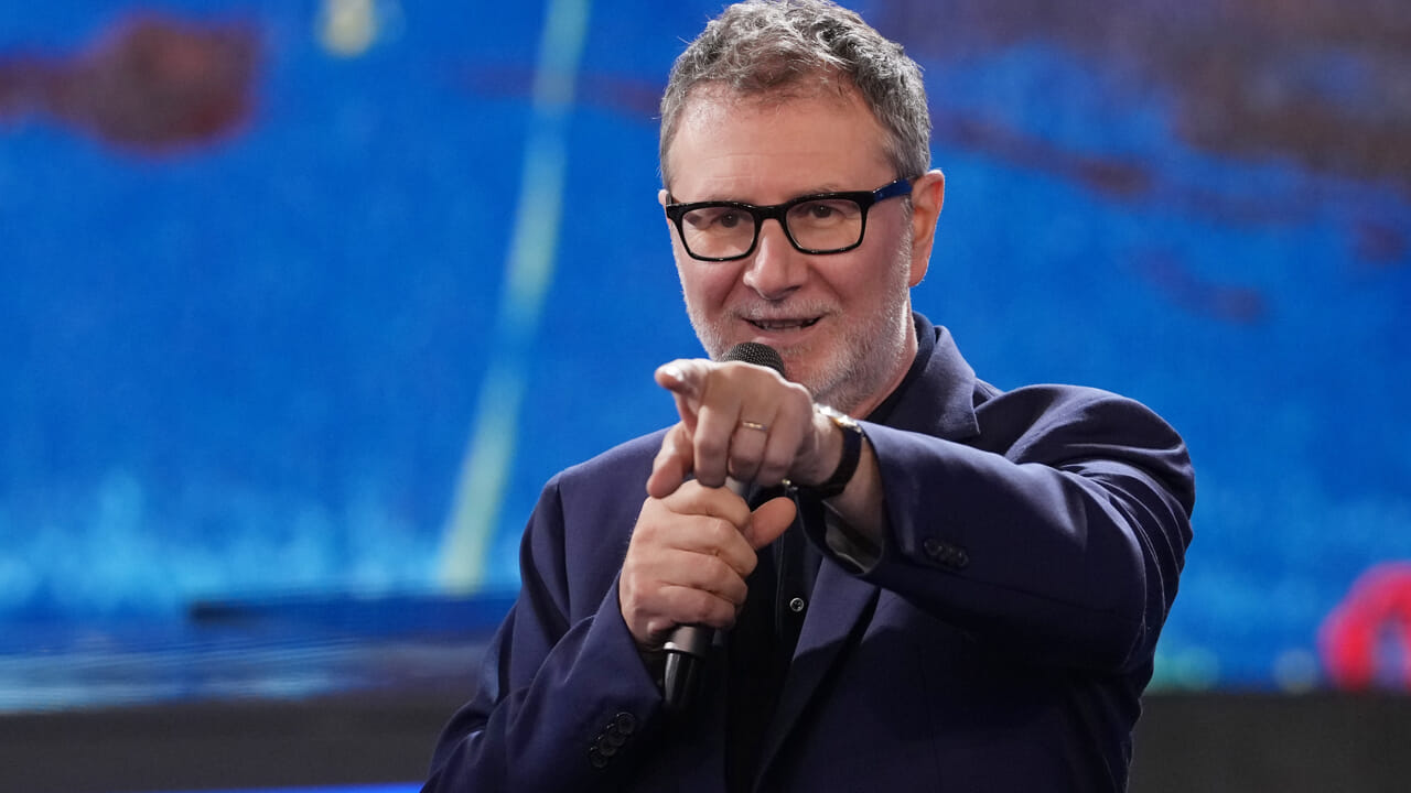 Fabio Fazio berusia 60 tahun: tokoh dalam seribu kehidupan televisi