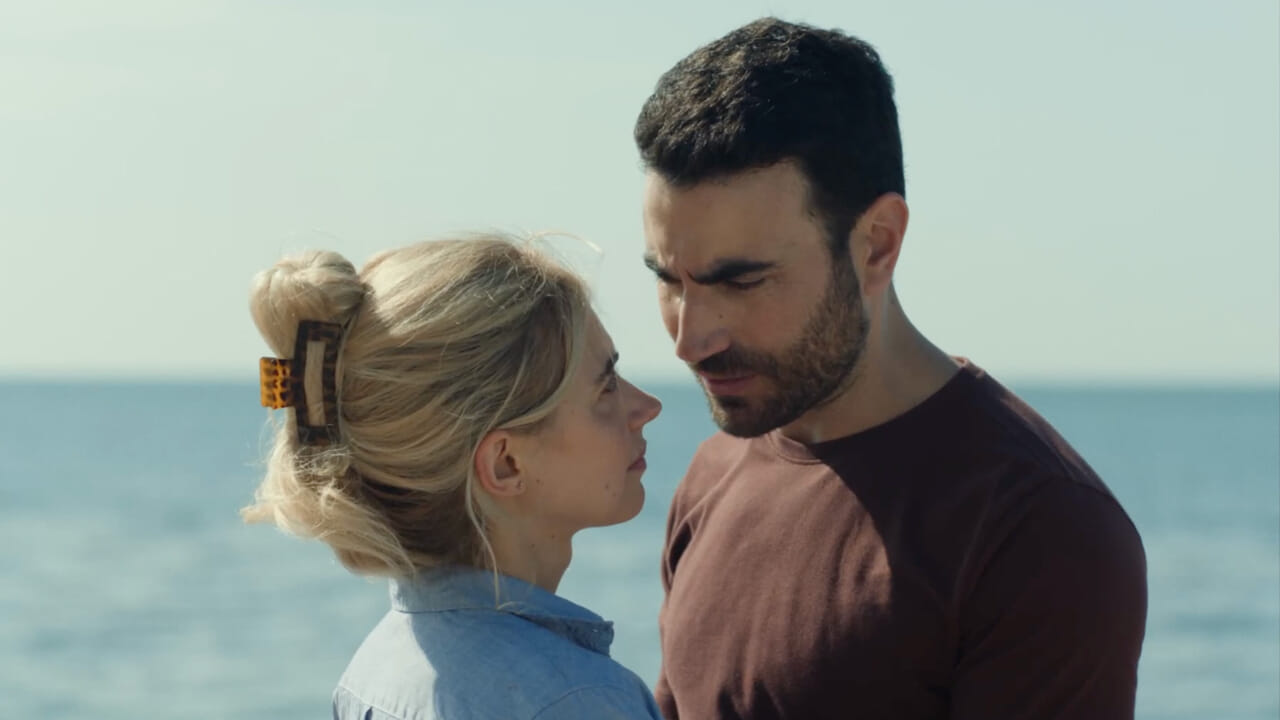 All of You, film baru karya Brett Goldstein (Roy Ted Lasso) adalah film komedi romantis yang dibintangi oleh Imogen Poots