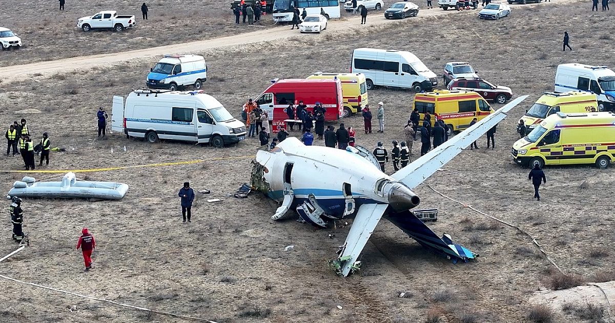 Puluhan orang tewas saat pesawat jatuh di Kazakhstan