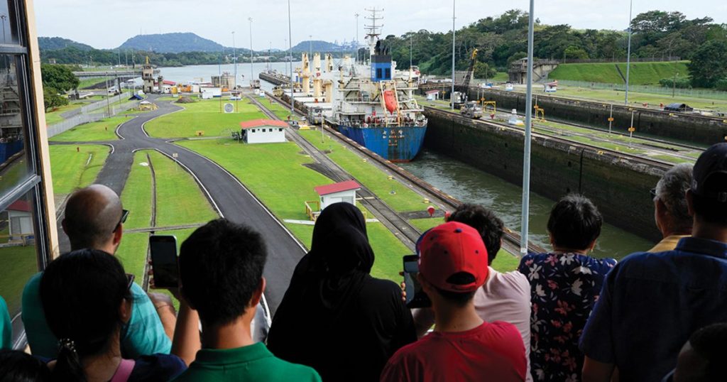 Brief Global: Panama tawaran China Bon Voyage