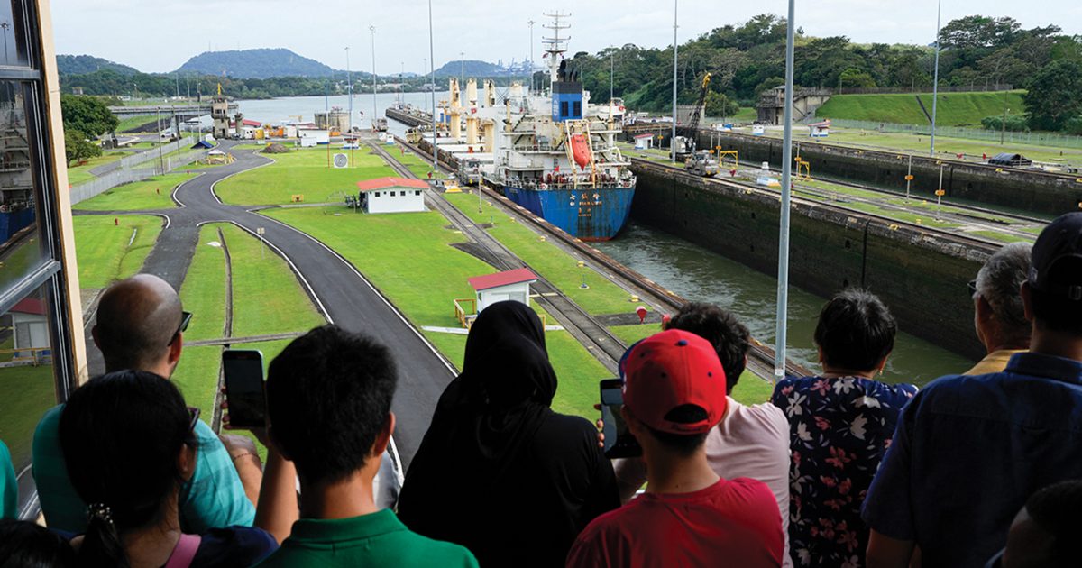 Brief Global: Panama tawaran China Bon Voyage