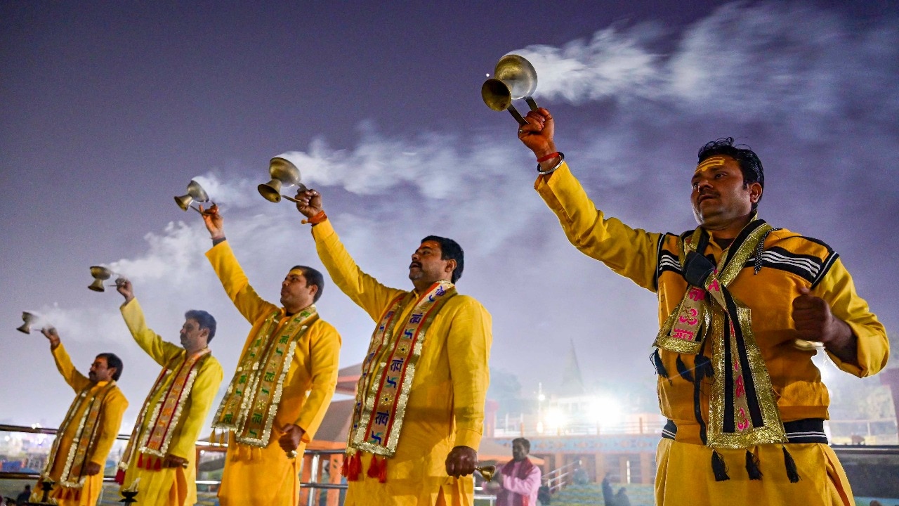 Bukan hanya Mahakumbh, bagaimana pariwisata spiritual membawa orang India ke luar negeri