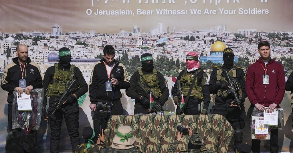 Hamas merilis tiga sandera Israel sesuai jadwal