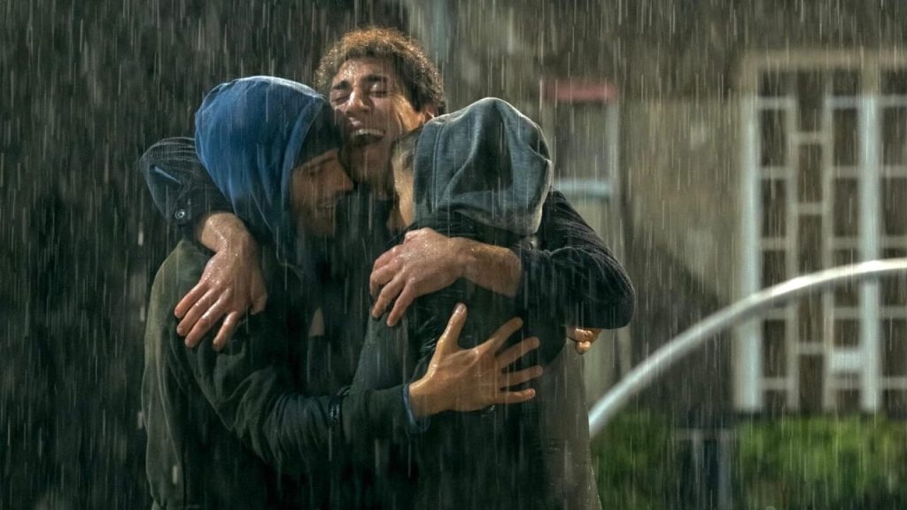 Persiapkan saputangan untuk "Sejarah Keluarga Saya" di Netflix