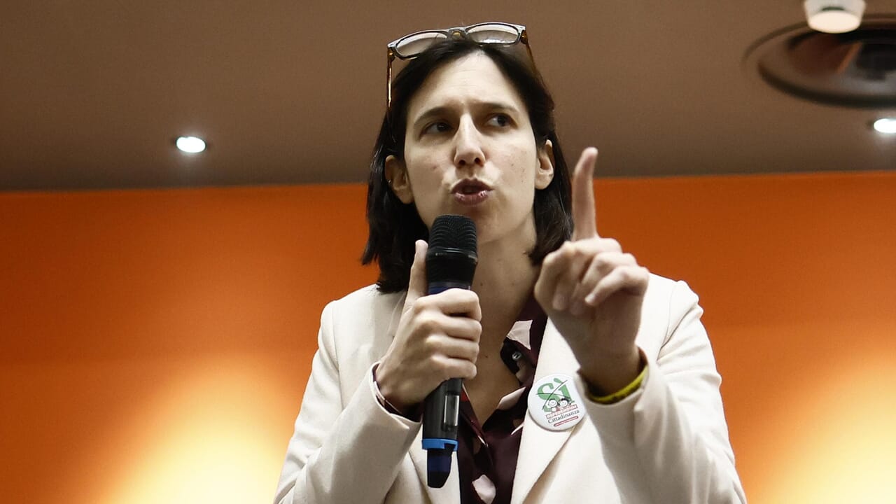 Rarm dari Eropa: Apa Elly Schlein Apa Alasan?