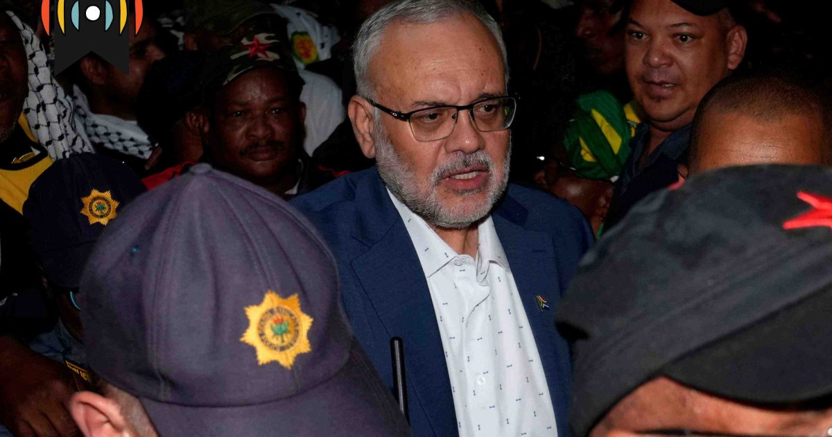 Tur Dunia: Diplomat Afrika Selatan Meninggalkan Kami