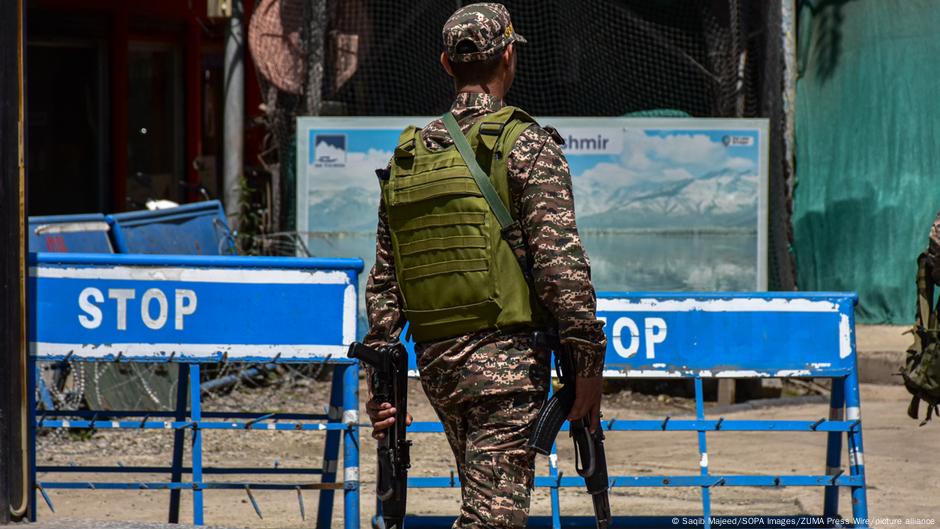 Kashmir: Bubuk Barrel di Himalaya