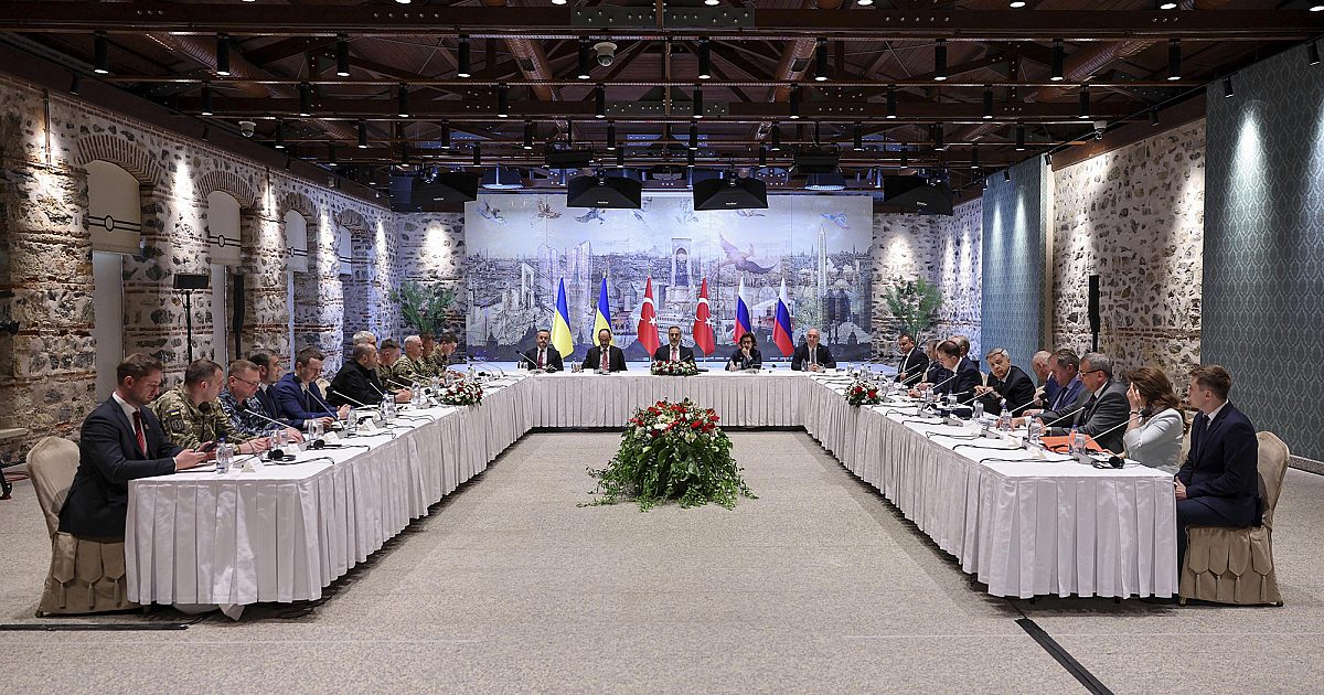 Rusia, Pejabat Ukraina pertemuan langsung pertama kali