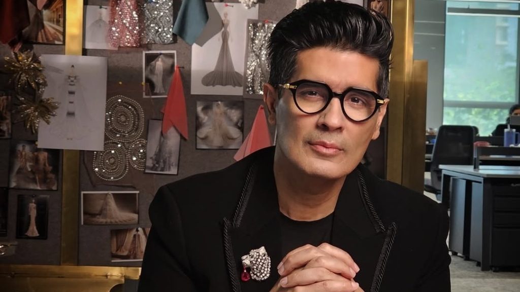 Jalan Ramp? Nah. Manish Malhotra mengadakan pesta couture di ICW 2025