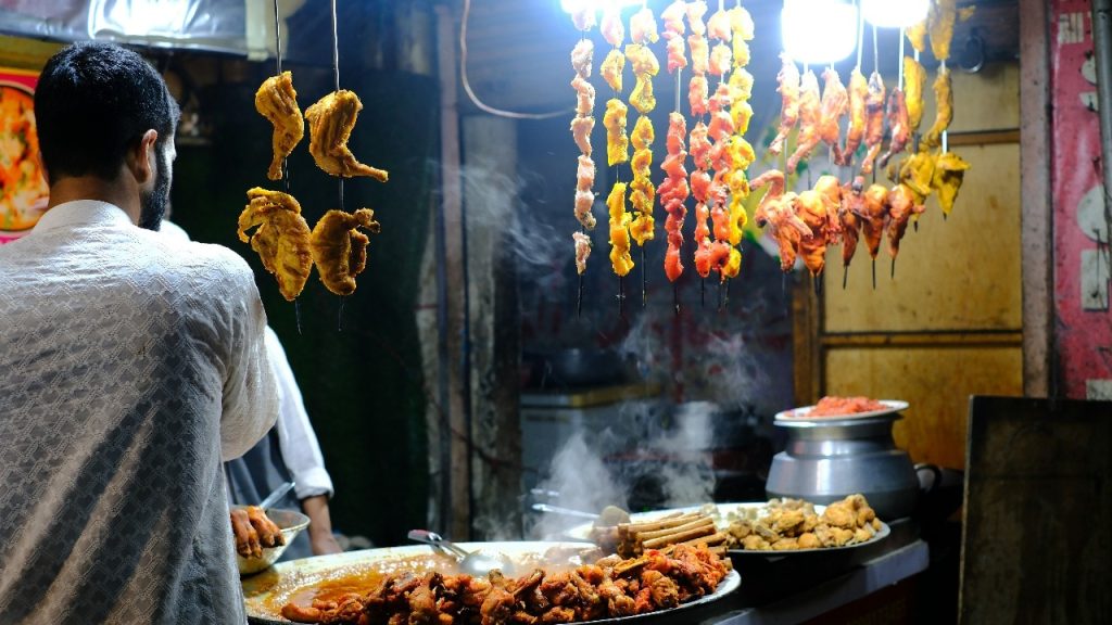 Kecinuman bersukacita! Pasar malam akan datang ke Delhi. Inilah yang kami ketahui