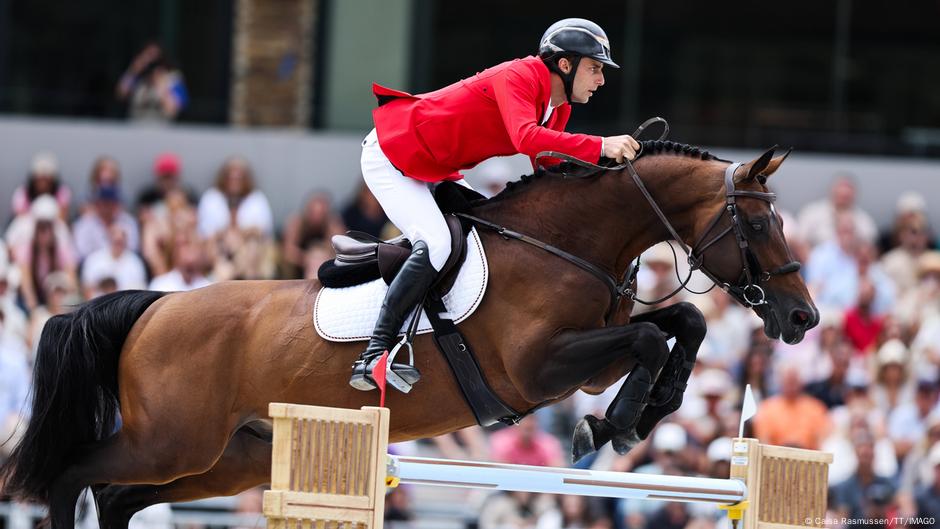 Tampilkan pengendara jumping Vogel untuk pertama kalinya juara Eropa