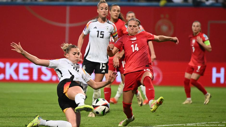 Wanita DFB ingin bermain melawan Polandia ke dalam aliran kejuaraan Eropa