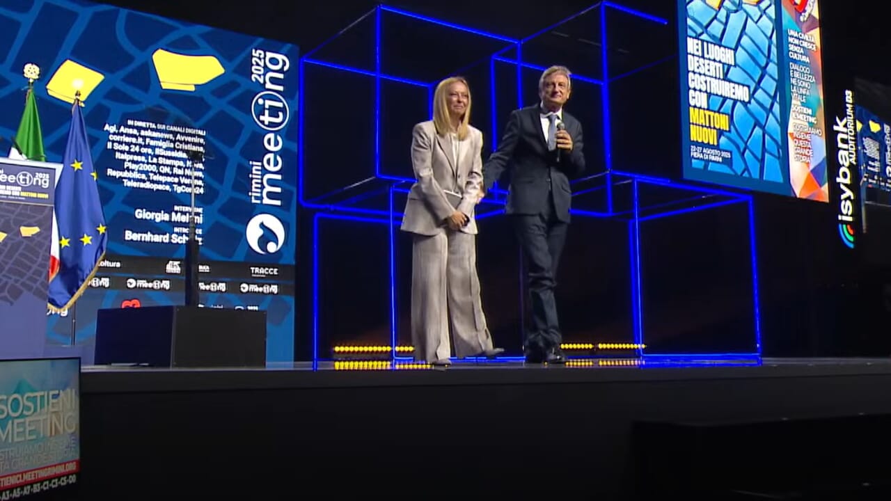 Denah rumah? Akomodasi adalah masalah terakhir dari pasangan Italia muda