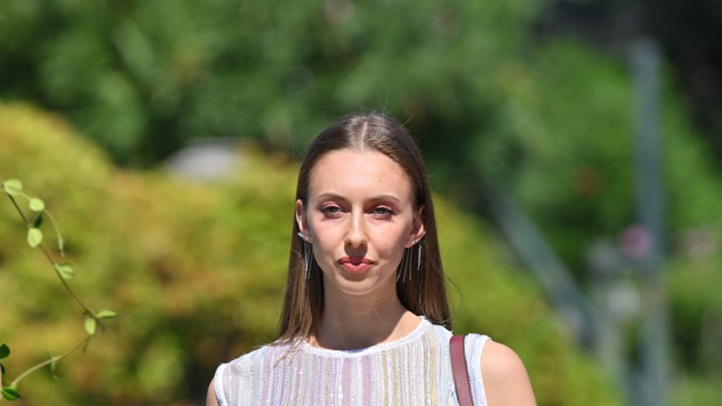 Kasus Martina Strazzer: Kebajikan Ostentatious selalu merupakan pedang ganda