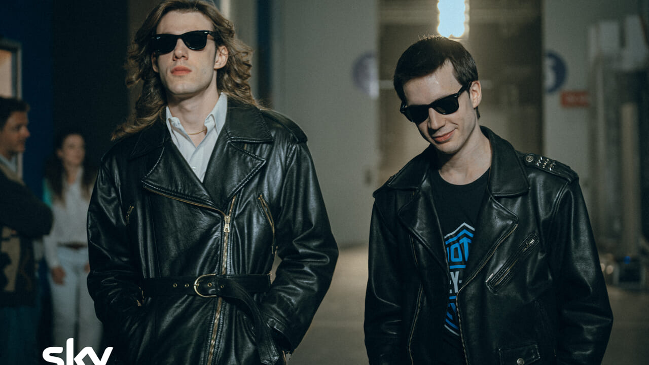 "North South West Est"mengungkapkan periode output Musim 2 dari Sky Series di 883