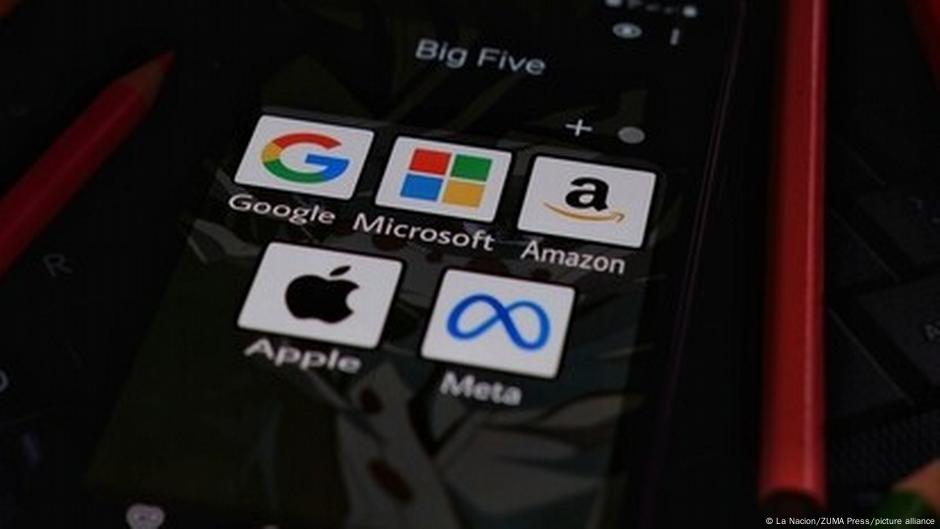 Bakat teknologi dari India dan Cina takut visa AS yang mahal