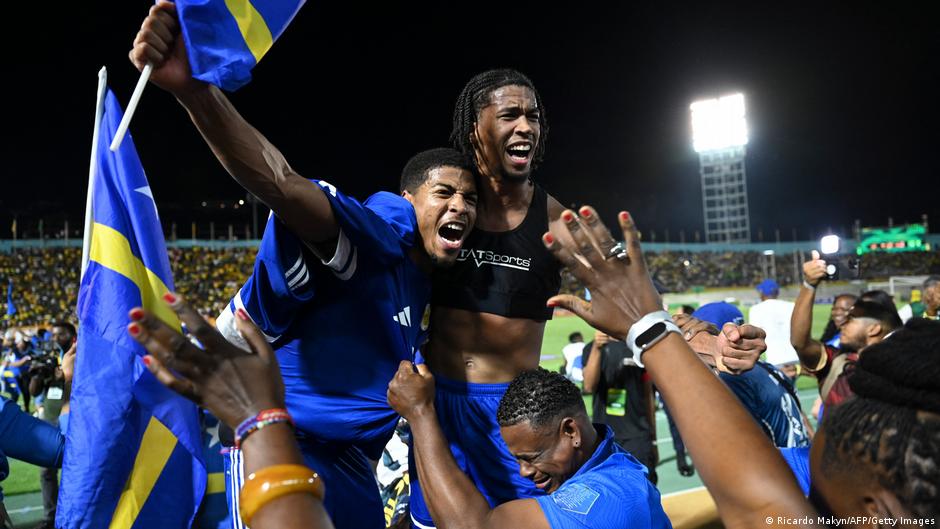 Curacao secara sensasional membeli tiket Piala Dunia 2026