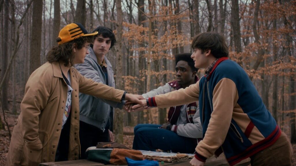 Jam berapa Stranger Things 5, volume 1 keluar