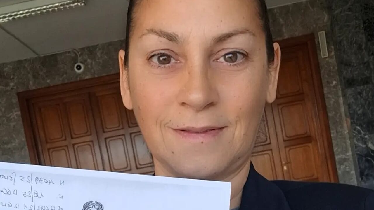 "Bibi Martina" dan seks dengan anak di bawah umur: usia yang diperbolehkan harus dinaikkan