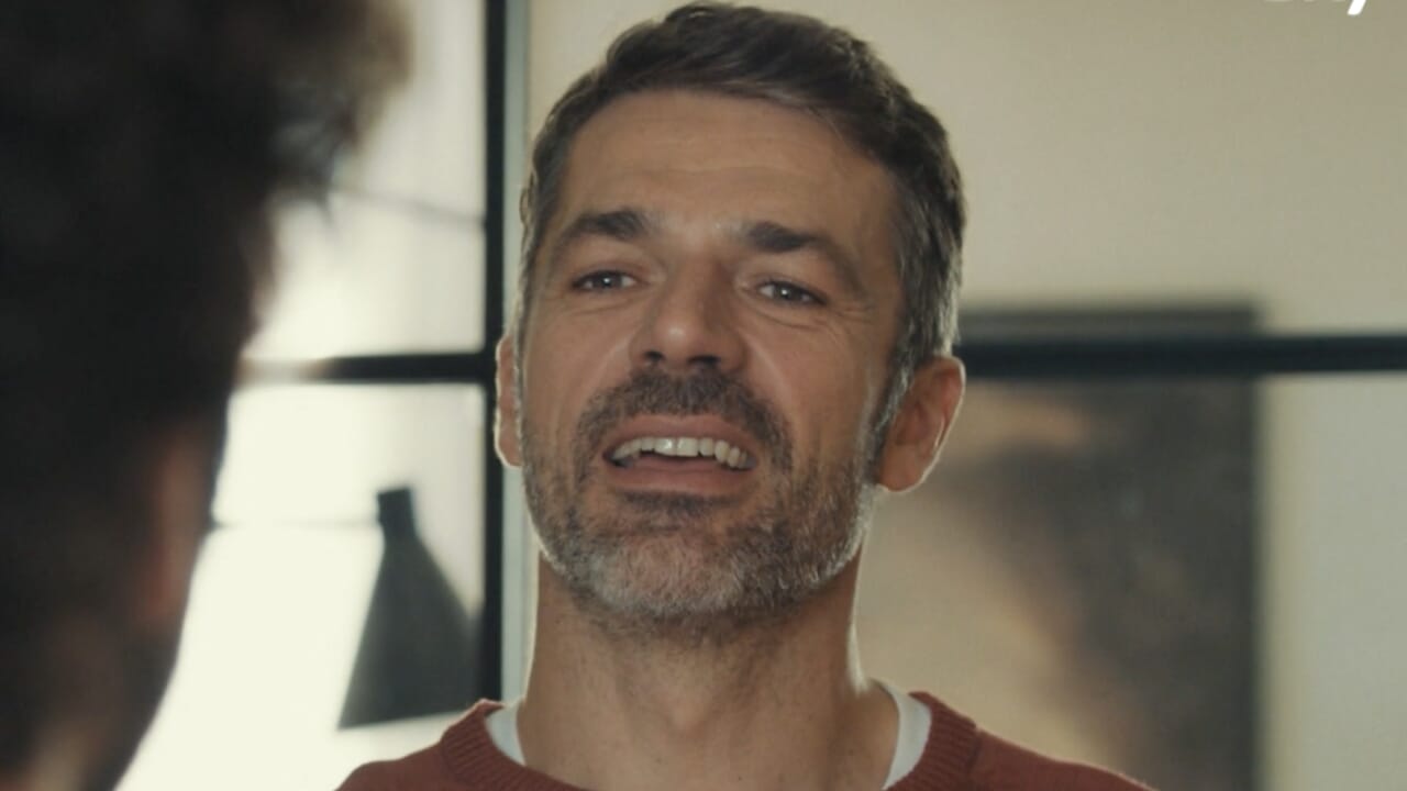 "Luca Argentero ingin meninggalkan dunia akting"video pratinjau Hubungi Agen Saya 3