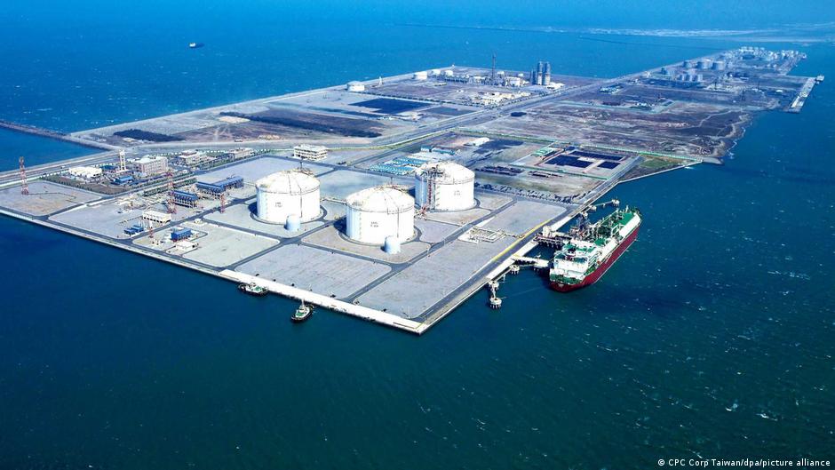 Manufaktur chip Taiwan dan ketergantungan pada minyak Rusia