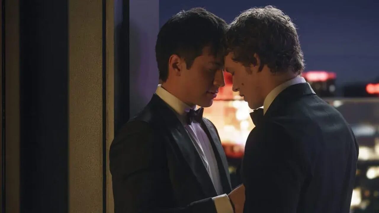 Rivalitas yang Memanas, serial kultus antara hoki dan cinta queer juga akan dirilis di Italia