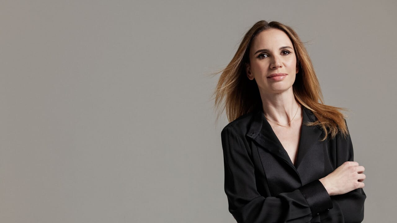 "Dosa"serial baru dengan Emanuela Fanelli berlatar tahun 2049: tamu VIP, plot, dan kapan keluar