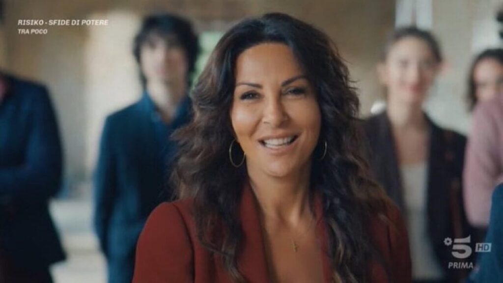 "Kepala terangkat tinggi"serial sederhana yang akan membuat Boris bergidik. Namun bersifat magnetis