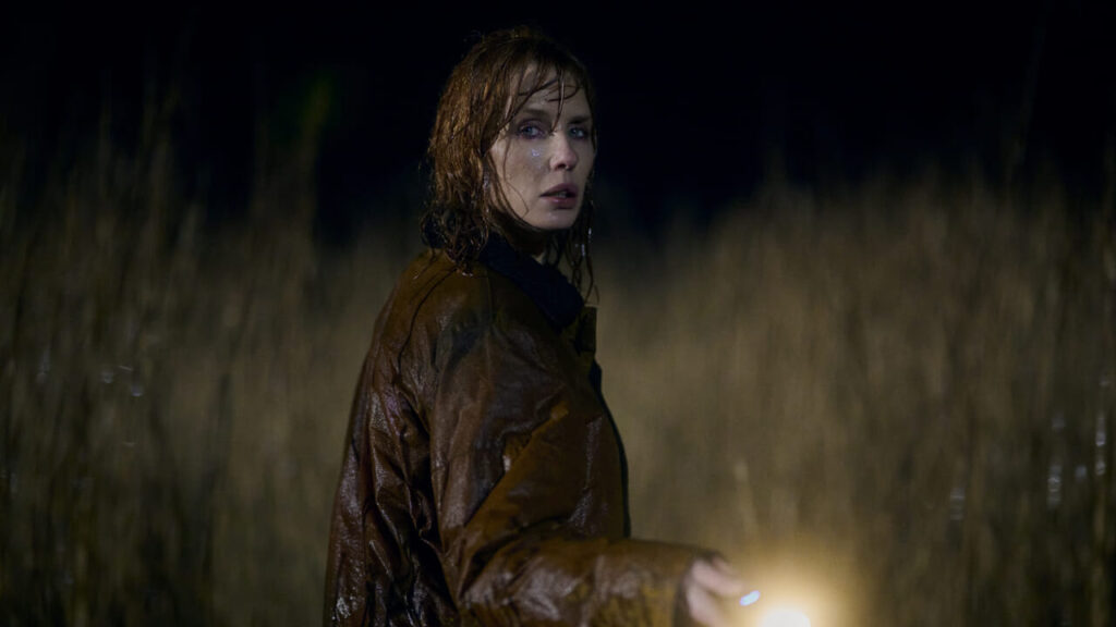 "Di bawah Rawa Garam"film thriller baru dengan Kelly Reilly ada di Sky