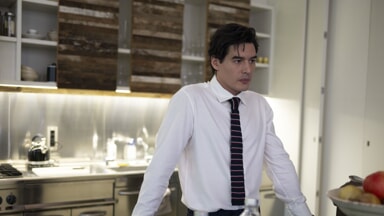 Ini bukan negara untuk para lajang - Cristiano Caccamo dalam film Prime Video