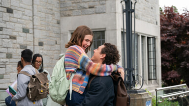 Di Luar Kampus - Prime Video - foto 4