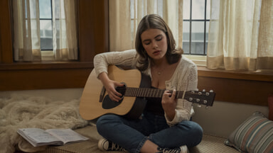 Di Luar Kampus - Prime Video - foto 6