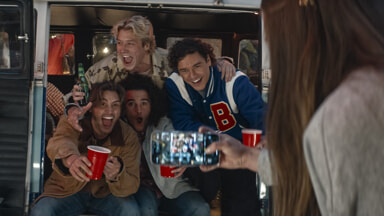 Di Luar Kampus - Prime Video - foto 8