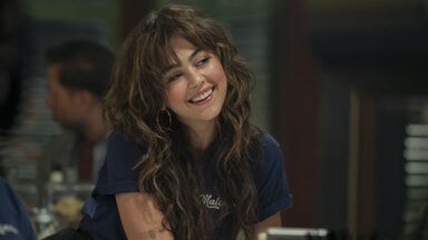 Di Luar Kampus - Prime Video - foto 11