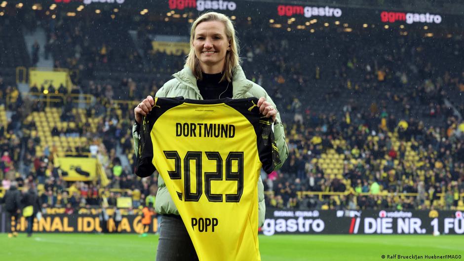 Alexandra Popp dan Borussia Dortmund: Sebuah tanda zaman
