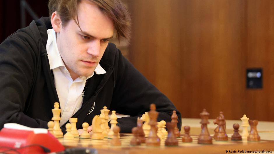 Lawan luar dan ditakuti: kandidat Piala Dunia Matthias Blübaum