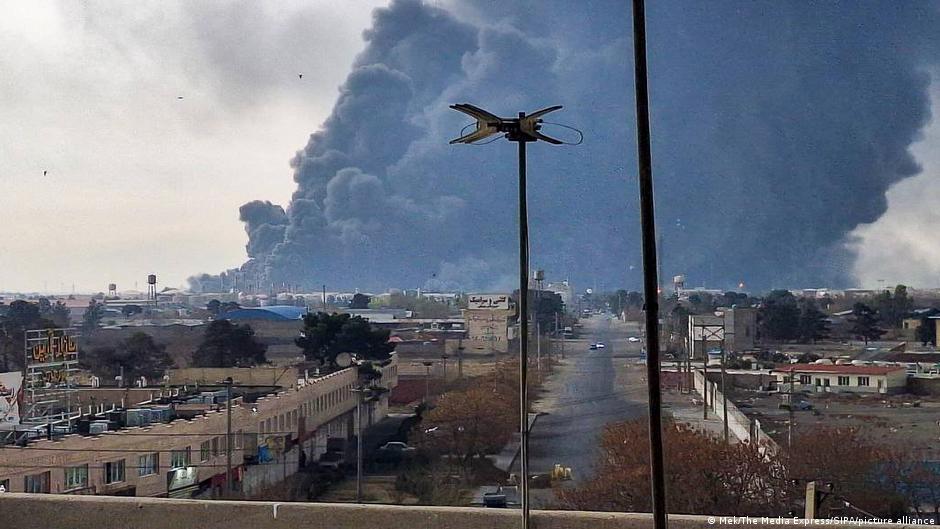 Perang Iran: Orang-orang yang sakit kronis berjuang untuk bertahan hidup